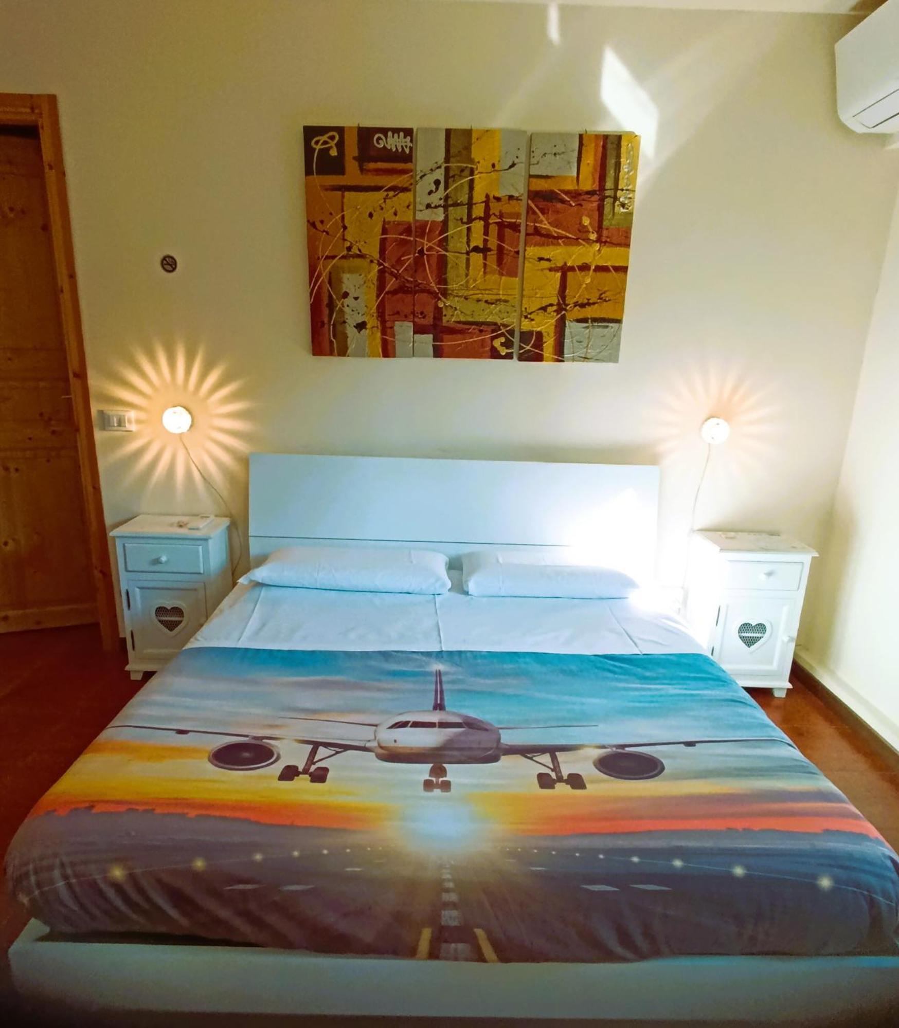 Flybgy Hotel Орио ал Серио Екстериор снимка