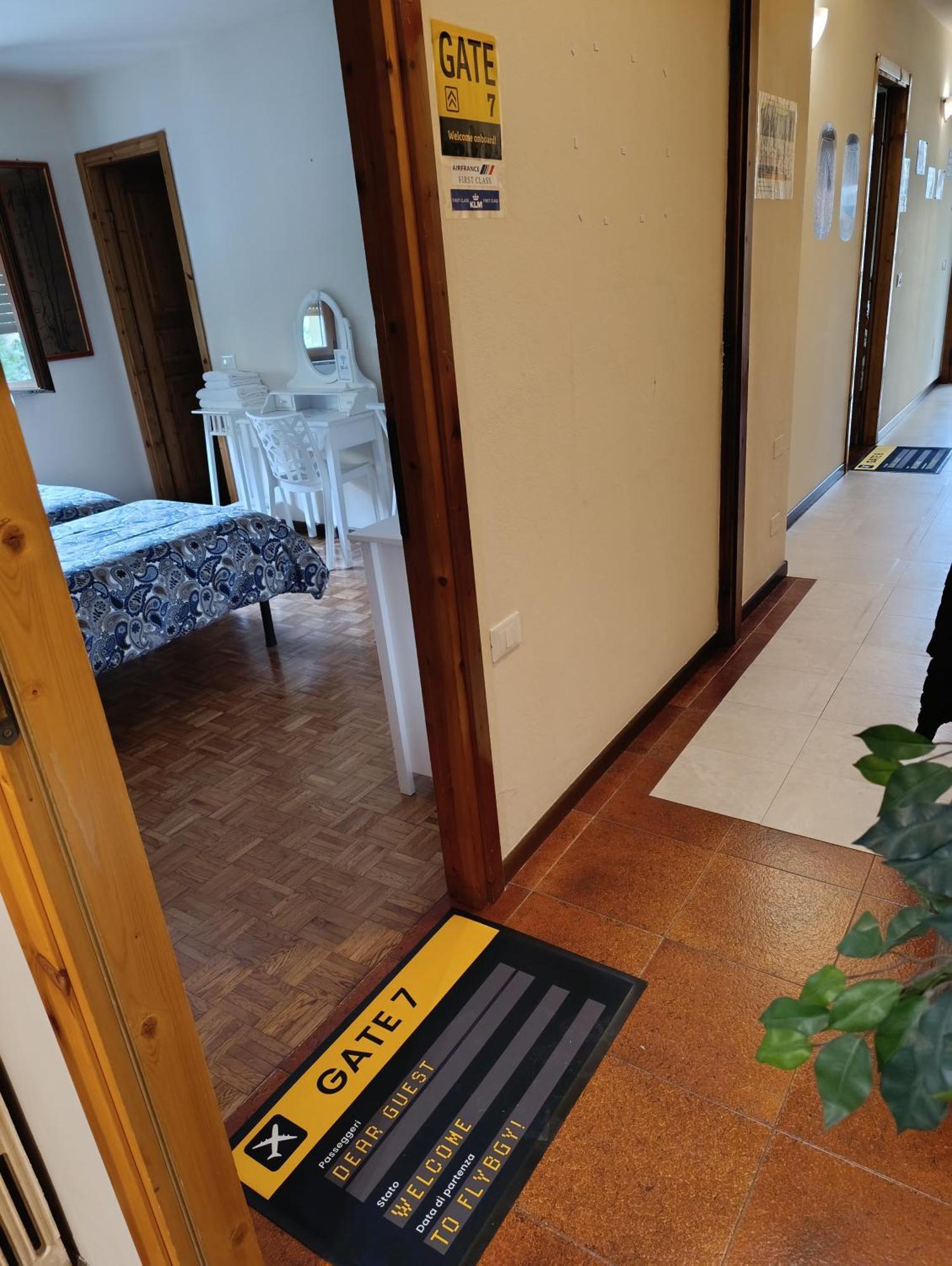 Flybgy Hotel Орио ал Серио Екстериор снимка